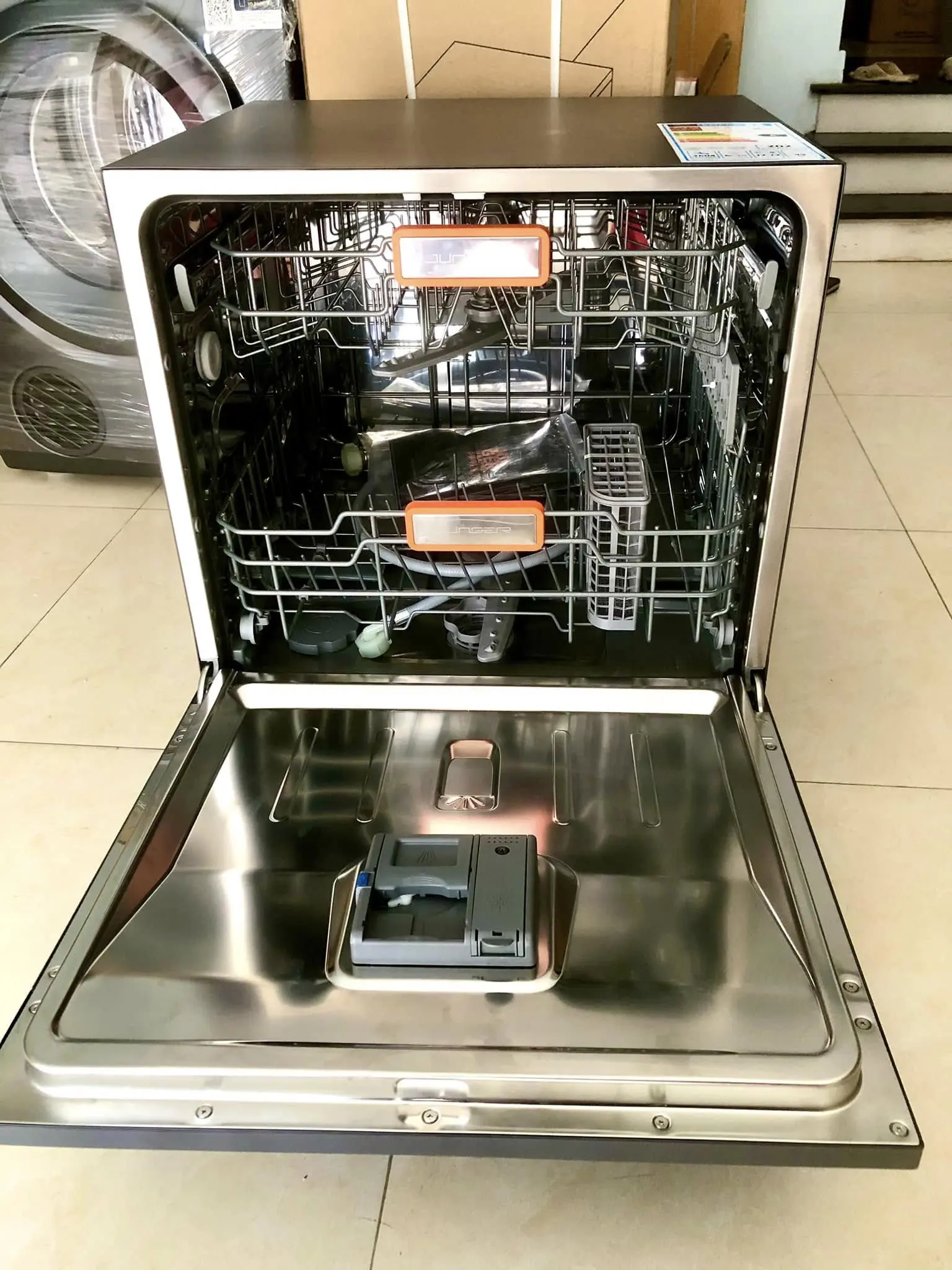 Máy Rửa Chén Junger Leopard DWJ-140